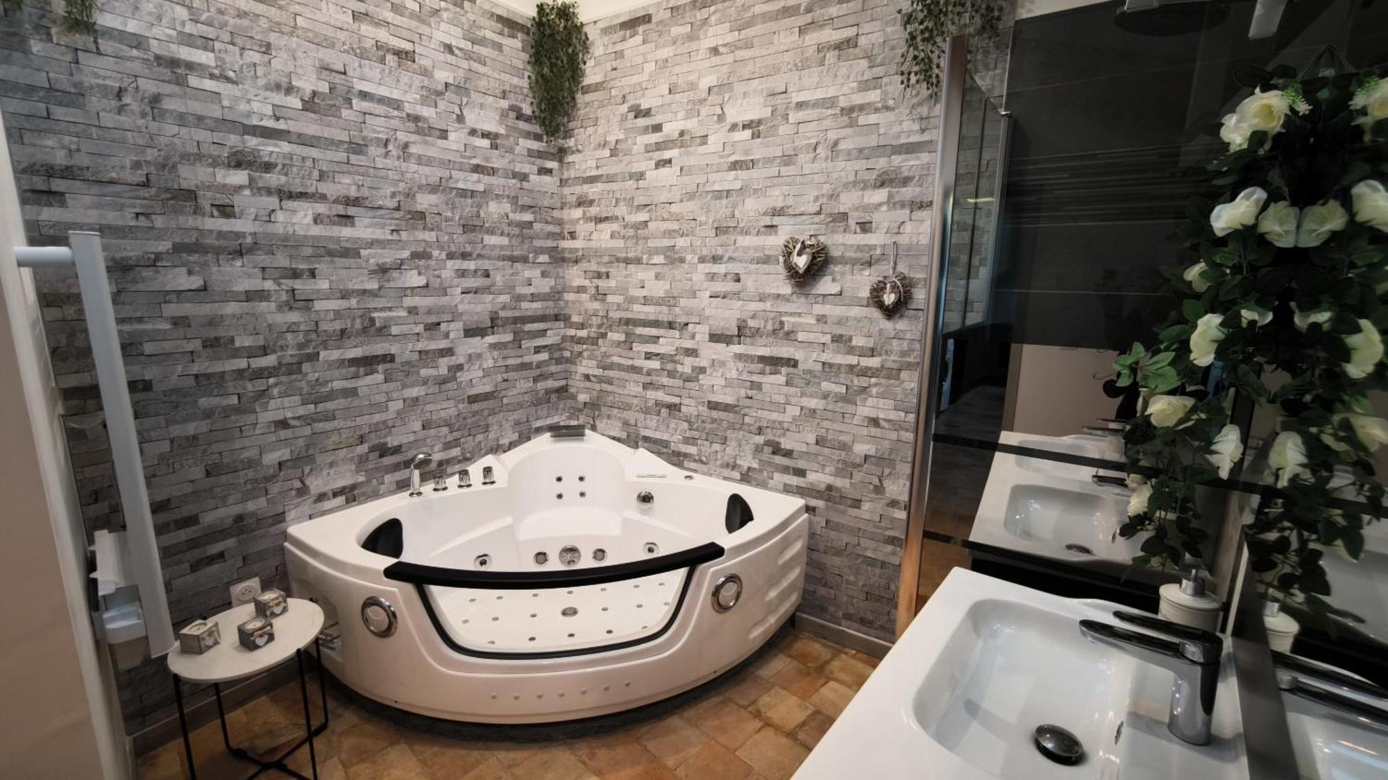 Apartment Le Lavandin Classe 3 Etoiles *